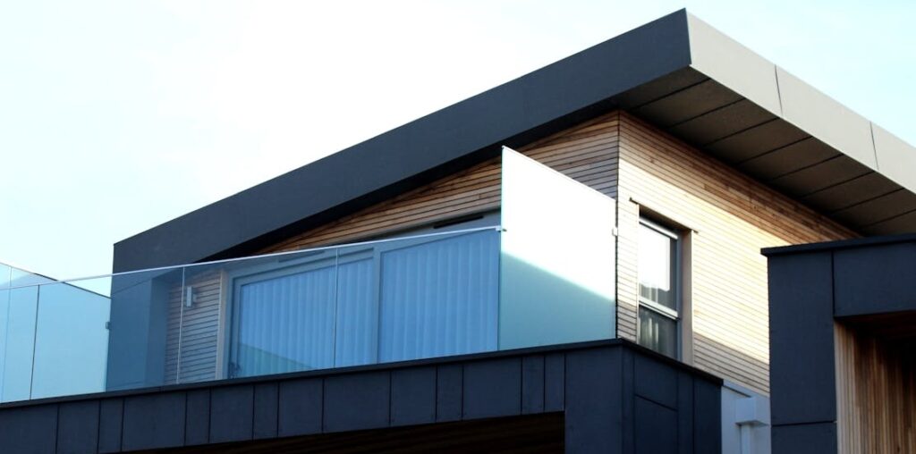 a house with different parts of the roof